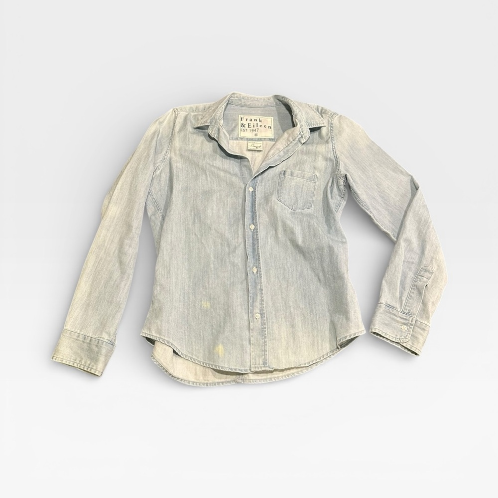 Frank & Eileen Barry Denim Looking Buttoned Flannel Medium
